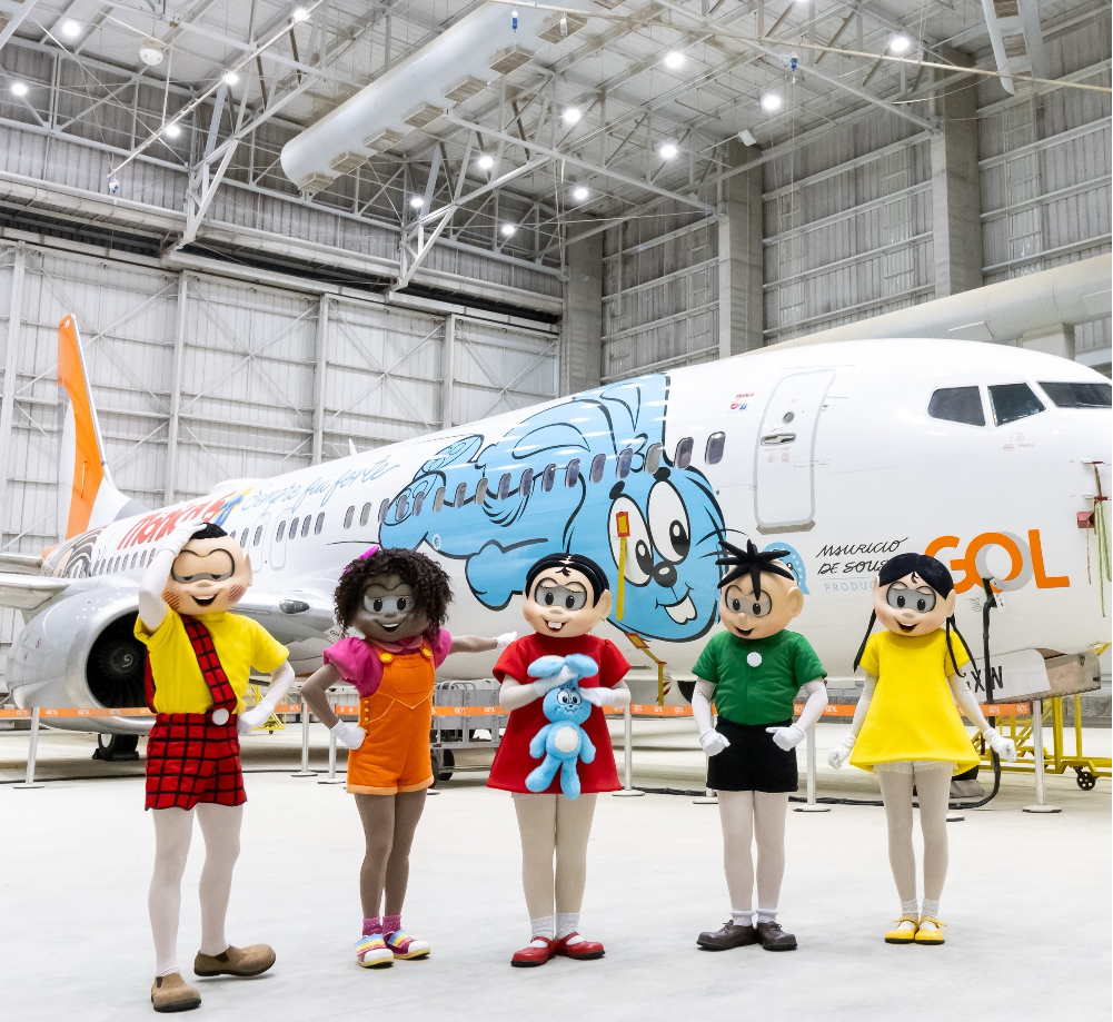Illustration of: GOL reveals a special livery for Monica’s anniversary